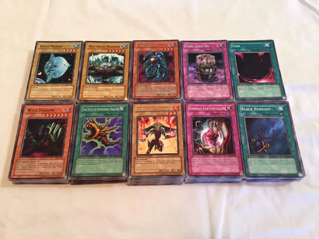 500 Assorted Yugioh Cards Including Rare Ultra Rare and Holographic Cards - My Anime Haven